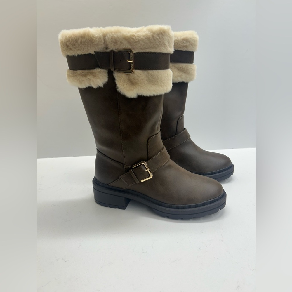 Rocket Dog Igloo Boot‎ Size 8M